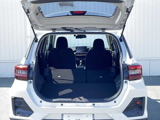 トヨタ ライズ Z 三重県 2020(令2)年 2.2万km シャイニングホワイトパール 衝突軽減　レーンキープ　純正９型ディスプレイオーディオ　追従型クルーズコントロール　ドライブレコーダー　シートヒーター　ＬＥＤヘッドライト　フォグランプ　アイドリングストップ　ビルトインＥＴＣ　ＵＳＢ　コーナーセンサー　電動格納ミラー　ステアリングスイッチ
