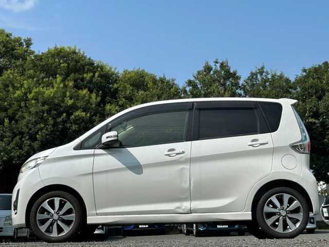 三菱 ｅＫカスタム T 東京都 2013(平25)年 4.7万km シルキーホワイト 純正SDナビ/・USBオーディオ/CD/フルセグTV/AUX/バックカメラ/スマートキー/プッシュスタート/純正ドライブレコーダー（前方）/ETC/取扱説明書/保証書/スペアキー1本