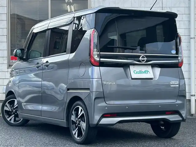 日産 ルークス HWS Gターボ プロパイロットED 福岡県 2022(令4)年 3万km チタニウムグレーメタリック ワンオーナー車/プロパイロット/純正メモリナビ【MM321D-L】/(AM/FM/Bluetooth/Music Stocker/CD/DVD/フルセグTV)/アラウンドビューモニター/バックカメラ/運転支援機能/・エマージェンシーブレーキ/・車線逸脱警報/防止支援/・ふらつき警報/・踏み間違い衝突防止アシスト/・前方衝突予測警報/・最高速度標識/・標識探知機能/・先行車発進お知らせ/・先進事故自動通報システム/オートライト/オートマチックハイビーム/コーナーセンサー/アイドリングストップ/純正15インチアルミホイール/両側パワースライドドア/純正ドアバイザー/電格ウィンカーミラー/フォグランプ/コムテック前後ドライブレコーダー【HDR952GW】/GPSレーダー探知機【ASSURA-　VA-310E】/ビルトインETC/純正フロアマット/プッシュスタート/シートバックテーブル/ロールサンシェード/USB端子×1/スペアキー×1/ISOFIX/保証書/取扱説明書/ナビ取扱説明書