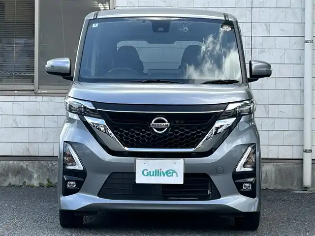 日産 ルークス HWS Gターボ プロパイロットED 福岡県 2022(令4)年 3万km チタニウムグレーメタリック ワンオーナー車/プロパイロット/純正メモリナビ【MM321D-L】/(AM/FM/Bluetooth/Music Stocker/CD/DVD/フルセグTV)/アラウンドビューモニター/バックカメラ/運転支援機能/・エマージェンシーブレーキ/・車線逸脱警報/防止支援/・ふらつき警報/・踏み間違い衝突防止アシスト/・前方衝突予測警報/・最高速度標識/・標識探知機能/・先行車発進お知らせ/・先進事故自動通報システム/オートライト/オートマチックハイビーム/コーナーセンサー/アイドリングストップ/純正15インチアルミホイール/両側パワースライドドア/純正ドアバイザー/電格ウィンカーミラー/フォグランプ/コムテック前後ドライブレコーダー【HDR952GW】/GPSレーダー探知機【ASSURA-　VA-310E】/ビルトインETC/純正フロアマット/プッシュスタート/シートバックテーブル/ロールサンシェード/USB端子×1/スペアキー×1/ISOFIX/保証書/取扱説明書/ナビ取扱説明書