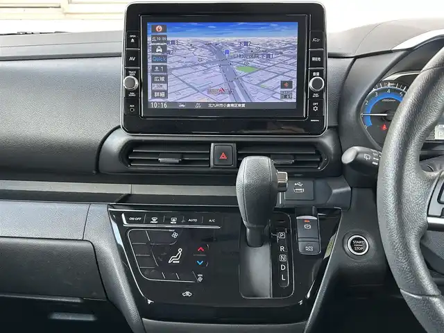 日産 ルークス HWS Gターボ プロパイロットED 福岡県 2022(令4)年 3万km チタニウムグレーメタリック ワンオーナー車/プロパイロット/純正メモリナビ【MM321D-L】/(AM/FM/Bluetooth/Music Stocker/CD/DVD/フルセグTV)/アラウンドビューモニター/バックカメラ/運転支援機能/・エマージェンシーブレーキ/・車線逸脱警報/防止支援/・ふらつき警報/・踏み間違い衝突防止アシスト/・前方衝突予測警報/・最高速度標識/・標識探知機能/・先行車発進お知らせ/・先進事故自動通報システム/オートライト/オートマチックハイビーム/コーナーセンサー/アイドリングストップ/純正15インチアルミホイール/両側パワースライドドア/純正ドアバイザー/電格ウィンカーミラー/フォグランプ/コムテック前後ドライブレコーダー【HDR952GW】/GPSレーダー探知機【ASSURA-　VA-310E】/ビルトインETC/純正フロアマット/プッシュスタート/シートバックテーブル/ロールサンシェード/USB端子×1/スペアキー×1/ISOFIX/保証書/取扱説明書/ナビ取扱説明書