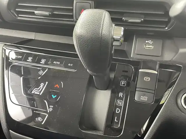 日産 ルークス HWS Gターボ プロパイロットED 熊本県 2022(令4)年 3万km チタニウムグレーメタリック ワンオーナー車/プロパイロット/純正メモリナビ【MM321D-L】/(AM/FM/Bluetooth/Music Stocker/CD/DVD/フルセグTV)/アラウンドビューモニター/バックカメラ/運転支援機能/・エマージェンシーブレーキ/・車線逸脱警報/防止支援/・ふらつき警報/・踏み間違い衝突防止アシスト/・前方衝突予測警報/・最高速度標識/・標識探知機能/・先行車発進お知らせ/・先進事故自動通報システム/オートライト/オートマチックハイビーム/コーナーセンサー/アイドリングストップ/純正15インチアルミホイール/両側パワースライドドア/純正ドアバイザー/電格ウィンカーミラー/フォグランプ/コムテック前後ドライブレコーダー【HDR952GW】/GPSレーダー探知機【ASSURA-　VA-310E】/ビルトインETC/純正フロアマット/プッシュスタート/シートバックテーブル/ロールサンシェード/USB端子×1/スペアキー×1/ISOFIX/保証書/取扱説明書/ナビ取扱説明書