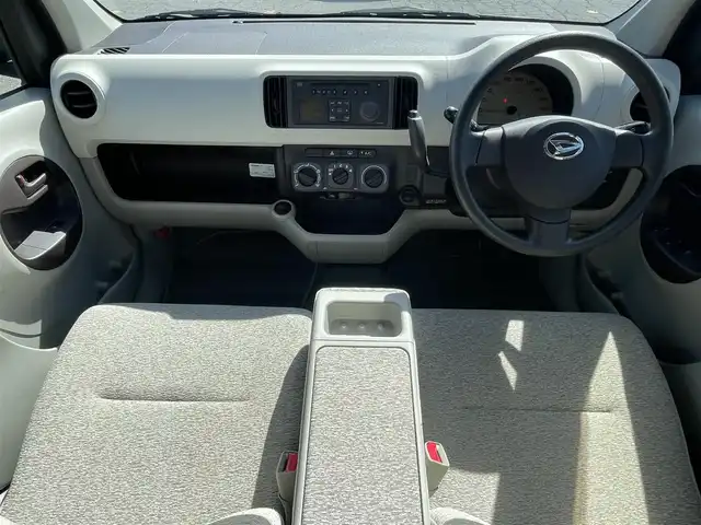 ダイハツ ブーン 1．0 CL 青森県 2012(平24)年 8万km シャイニングレッド ４WD/寒冷地仕様/純正オーディオ/（AM/FM/CD)/横滑り防止システム/ハロゲンランプ/純正フロアマット/純正ホイールキャップ/YOKOHAMA iceGUARD 冬タイヤ車載/取扱説明書/保証書