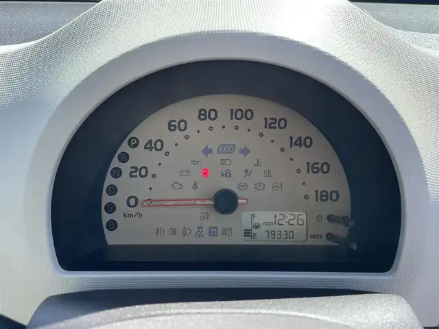 ダイハツ ブーン 1．0 CL 青森県 2012(平24)年 8万km シャイニングレッド ４WD/寒冷地仕様/純正オーディオ/（AM/FM/CD)/横滑り防止システム/ハロゲンランプ/純正フロアマット/純正ホイールキャップ/YOKOHAMA iceGUARD 冬タイヤ車載/取扱説明書/保証書