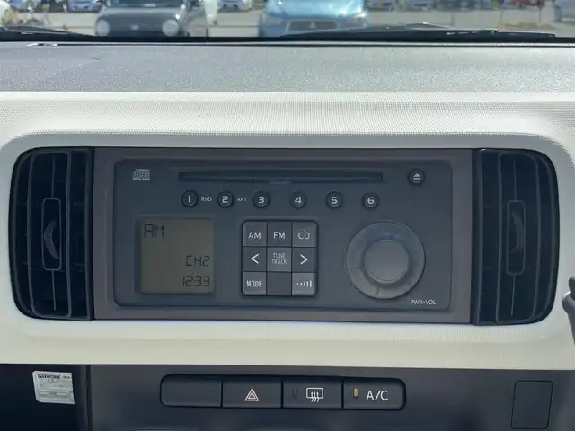 ダイハツ ブーン 1．0 CL 青森県 2012(平24)年 8万km シャイニングレッド ４WD/寒冷地仕様/純正オーディオ/（AM/FM/CD)/横滑り防止システム/ハロゲンランプ/純正フロアマット/純正ホイールキャップ/YOKOHAMA iceGUARD 冬タイヤ車載/取扱説明書/保証書