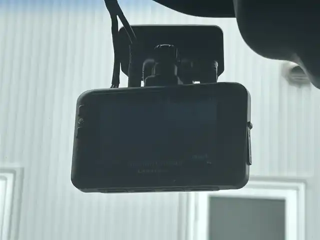 スズキ スペーシア カスタム Z 福島県 2017(平29)年 1.8万km ブレイブカーキP 純正オプションナビ/(Bluetooth/フルセグTV/CD/DVD/USB)/アラウンドビューモニター/アイドリングストップ/両側パワースライドドア/プリクラッシュセーフティー/車線逸脱/横滑り防止システム/ビルトインETC/ドライブレコーダー前後/シートヒーター/プッシュスタート/ドアバイザー/純正フロアマット/純正アルミホイール/ウィンカーミラー/取扱説明書/保証書/スペアキー×１