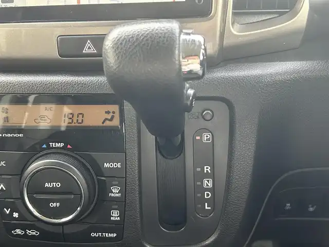 スズキ スペーシア カスタム Z 福島県 2017(平29)年 1.8万km ブレイブカーキP 純正オプションナビ/(Bluetooth/フルセグTV/CD/DVD/USB)/アラウンドビューモニター/アイドリングストップ/両側パワースライドドア/プリクラッシュセーフティー/車線逸脱/横滑り防止システム/ビルトインETC/ドライブレコーダー前後/シートヒーター/プッシュスタート/ドアバイザー/純正フロアマット/純正アルミホイール/ウィンカーミラー/取扱説明書/保証書/スペアキー×１