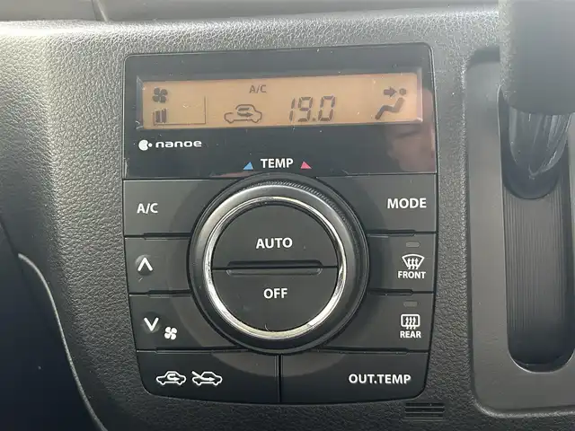 スズキ スペーシア カスタム Z 福島県 2017(平29)年 1.8万km ブレイブカーキP 純正オプションナビ/(Bluetooth/フルセグTV/CD/DVD/USB)/アラウンドビューモニター/アイドリングストップ/両側パワースライドドア/プリクラッシュセーフティー/車線逸脱/横滑り防止システム/ビルトインETC/ドライブレコーダー前後/シートヒーター/プッシュスタート/ドアバイザー/純正フロアマット/純正アルミホイール/ウィンカーミラー/取扱説明書/保証書/スペアキー×１