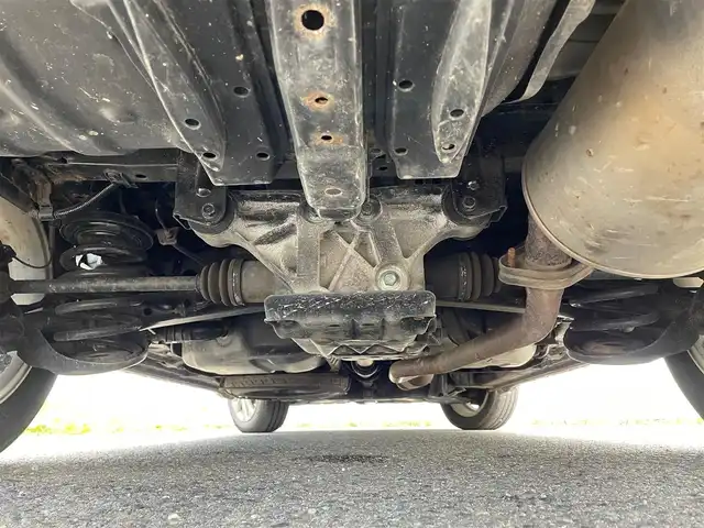 トヨタ ヴォクシー ZS 煌 岩手県 2010(平22)年 17.8万km シルバーM 4WD 純正ＨＤＤナビ ＴＶ Ｂｌｕｅｔｏｏｔｈ　AUX バックカメラ　両側パワースライドドア　ビルトインETC　オートライト スマートキー