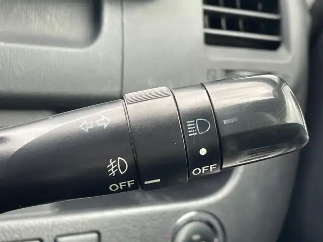 トヨタ ヴォクシー ZS 煌 岩手県 2010(平22)年 17.8万km シルバーM 4WD 純正ＨＤＤナビ ＴＶ Ｂｌｕｅｔｏｏｔｈ　AUX バックカメラ　両側パワースライドドア　ビルトインETC　オートライト スマートキー