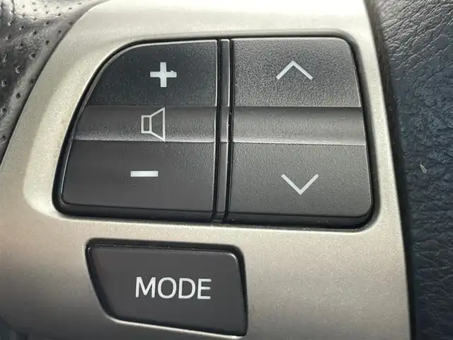 トヨタ ヴォクシー ZS 煌 岩手県 2010(平22)年 17.8万km シルバーM 4WD 純正ＨＤＤナビ ＴＶ Ｂｌｕｅｔｏｏｔｈ　AUX バックカメラ　両側パワースライドドア　ビルトインETC　オートライト スマートキー