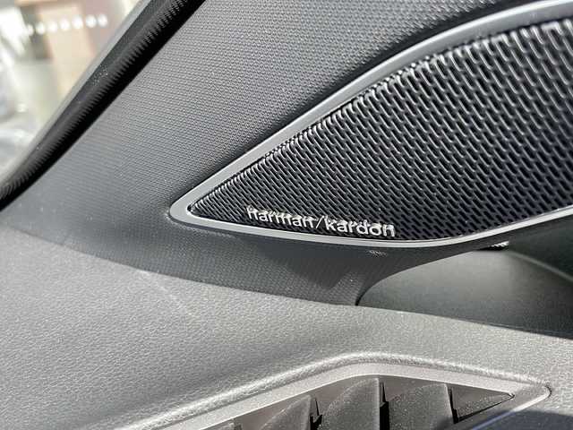 フォルクスワーゲン ＶＷ ゴルフ ＧＴＩ 山形県 2022(令4)年 1.5万km ブルーグリーン ・ワンオーナー/・サンルーフ/・純正ディスプレイオーディオ/フルセグ/Bluetooth//AppleCarPlay/AndroidAuto/・ハーマンカードンサウンドシステム/・置くだけ充電/・バックカメラ/・ビルトインETC2.0/・アダプティブクルーズコントロール/・レーンキープアシスト/・衝突被害軽減ブレーキ/・前後クリアランスソナー/・パーキングアシスト/・ヘッドアップディスプレイ/・ハンドルヒーター/・レザーシート/・D席パワーシート（シートメモリー付き）/・前席シートヒーター、ベンチレーション/・パドルシフト/・純正19インチAW/・純正AW＋スタッドレスタイヤ車載/・スペアキー1本/・保証書/・取扱説明書