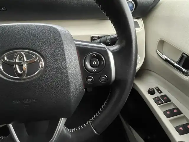 トヨタ シエンタ ハイブリッド G 埼玉県 2016(平28)年 2.6万km コバルトブルーメタリック ワンオーナー車/社外SDナビTV/バックカメラ/ETC/両側パワースライドドア/LEDヘッドライト/フォグランプ/オートライト/ドアバイザー/純正AW＋夏タイヤ車載/走行２５９２２キロ/保証書付整備手帳/取扱説明書