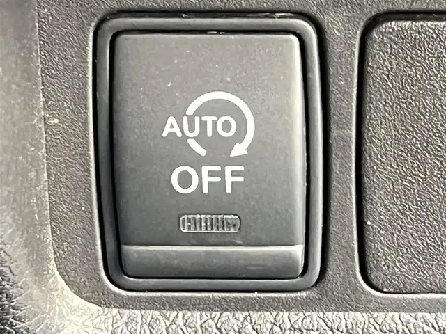 日産 エクストレイル 20X エマージェンシーブレーキ 秋田県 2015(平27)年 10.4万km ブリリアントホワイトパール ４WD/インテリジェントエマージェンシーブレーキ/純正SDナビ（DVD/CD/BT/AM/FM/USB）/フルセグ（走行中視聴不可能）/アラウンドビューモニター/社外１７インチアルミ（夏タイヤ装着）/スマートキー/純正エンジンスターター/アイドリングストップ/プッシュスタート/クルーズコントロール追従走行なし/ダウンヒルアシストコントロール/コーナーセンサー/車線逸脱防止支援システム/車両接近通報装置/ブラインドスポットモニター/ステアリングスイッチ/前席シートヒーター/ビルトインETC/センターデフロック/デジタルインナーミラー/社外フロアマット/純正ドアバイザー/オートライト/オートエアコン/パワーステアリング/パワーウィンドウ/横滑り防止/盗難防止装置/寒冷地仕様/電動格納ウィンカーミラー/取扱説明書/スペアキー×１