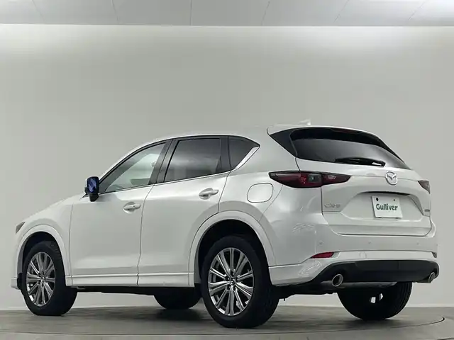 マツダ ＣＸ－５ XD エクスクルーシブモード 埼玉県 2023(令5)年 0.8万km ロジウムホワイトプレミアムメタリック 禁煙　１０型ナビ　ＢＯＳＥ　ワイヤレス充電　３６０°　本革　シートヒーター　ベンチレーション　パワーバックドア　クルーズコントロール　ＢＳＭ　前後ドライブレコーダー　ＥＴＣ　ステアリングヒーター　ＨＵＤ