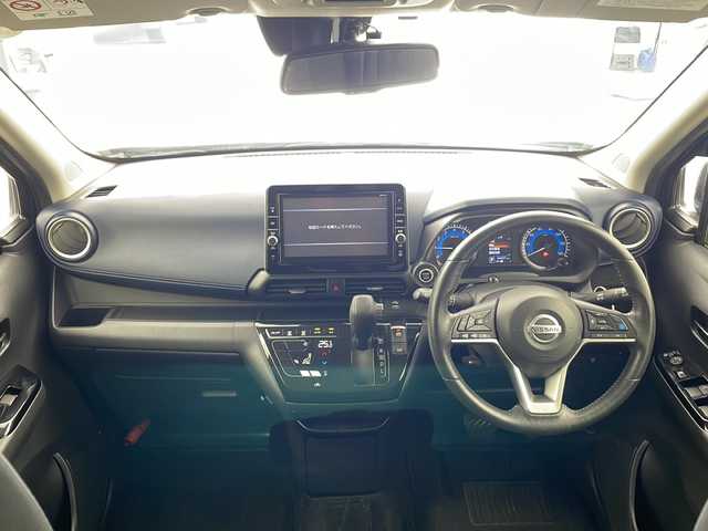 日産 デイズ HWS G ターボ プロパイロットED 兵庫県 2020(令2)年 4.5万km ブラック ・プロパイロット/・インテリジェント エマージェンシーブレーキ/・インテリジェント LI（車線逸脱防止支援システム）/・LDW（車線逸脱警報）/・踏み間違い衝突防止アシスト/・標識認識機能/・先行車発進お知らせ/・エマージェンシーストップシグナル/・フロント&バックソナー/・純正9インチSDナビ＆フルセグ＆BT＆DVD/・アラウンドビューモニター/・前方ドライブレコーダー/・ステアリングリモコン/・ETC/・W＋サイドエアバック/・カーテンエアバック/・LEDヘッドライト/・フォグライト/・オートライト/・純正15インチアルミホイール/・スマートキー/・プッシュスタート/・フロアマット/・本革巻ステアリング/・レザー調インストパネル/・電動パーキングブレーキ/・オートホールド