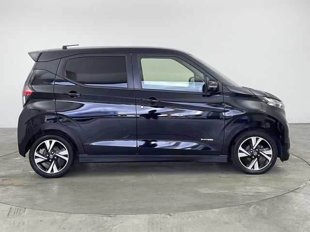 日産 デイズ HWS G ターボ プロパイロットED 兵庫県 2020(令2)年 4.5万km ブラック ・プロパイロット/・インテリジェント エマージェンシーブレーキ/・インテリジェント LI（車線逸脱防止支援システム）/・LDW（車線逸脱警報）/・踏み間違い衝突防止アシスト/・標識認識機能/・先行車発進お知らせ/・エマージェンシーストップシグナル/・フロント&バックソナー/・純正9インチSDナビ＆フルセグ＆BT＆DVD/・アラウンドビューモニター/・前方ドライブレコーダー/・ステアリングリモコン/・ETC/・W＋サイドエアバック/・カーテンエアバック/・LEDヘッドライト/・フォグライト/・オートライト/・純正15インチアルミホイール/・スマートキー/・プッシュスタート/・フロアマット/・本革巻ステアリング/・レザー調インストパネル/・電動パーキングブレーキ/・オートホールド