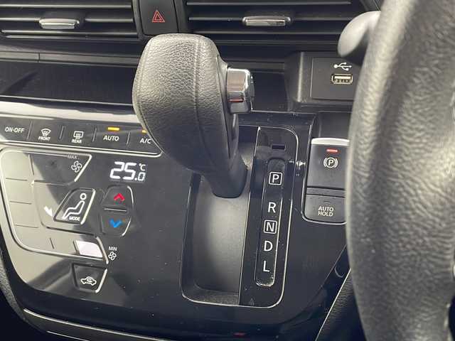 日産 デイズ HWS G ターボ プロパイロットED 兵庫県 2020(令2)年 4.5万km ブラック ・プロパイロット/・インテリジェント エマージェンシーブレーキ/・インテリジェント LI（車線逸脱防止支援システム）/・LDW（車線逸脱警報）/・踏み間違い衝突防止アシスト/・標識認識機能/・先行車発進お知らせ/・エマージェンシーストップシグナル/・フロント&バックソナー/・純正9インチSDナビ＆フルセグ＆BT＆DVD/・アラウンドビューモニター/・前方ドライブレコーダー/・ステアリングリモコン/・ETC/・W＋サイドエアバック/・カーテンエアバック/・LEDヘッドライト/・フォグライト/・オートライト/・純正15インチアルミホイール/・スマートキー/・プッシュスタート/・フロアマット/・本革巻ステアリング/・レザー調インストパネル/・電動パーキングブレーキ/・オートホールド