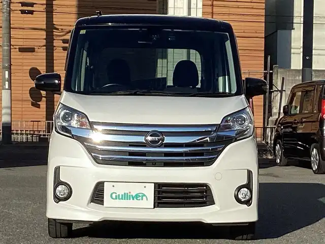 日産 デイズ ルークス ハイウェイスターX 大阪府 2016(平28)年 5.4万km アメジストブラック/シルキーホワイト 純正ナビ・フルセグTV・CD・DVD・/　　Bluetooth・AUX・USB/アラウンドビューモニター/左後パワースライドドア/ステアリングスイッチ/HIDヘッドライト/ETC/フォグランプ/インテリキー2個/後席ロールバイザー/純正ドライブレコーダー/電動格納ウインカーミラー/純正14インチアルミホイール/インテリジェントエマージェンシーブレーキ