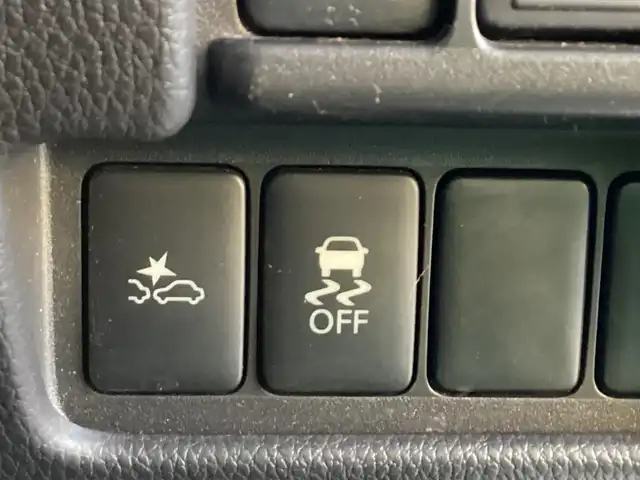 日産 デイズ ルークス ハイウェイスターX 大阪府 2016(平28)年 5.4万km アメジストブラック/シルキーホワイト 純正ナビ・フルセグTV・CD・DVD・/　　Bluetooth・AUX・USB/アラウンドビューモニター/左後パワースライドドア/ステアリングスイッチ/HIDヘッドライト/ETC/フォグランプ/インテリキー2個/後席ロールバイザー/純正ドライブレコーダー/電動格納ウインカーミラー/純正14インチアルミホイール/インテリジェントエマージェンシーブレーキ