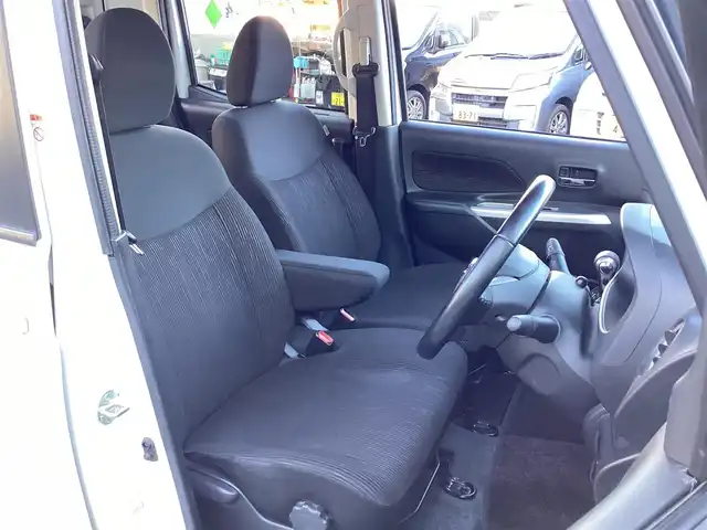 日産 デイズ ルークス ハイウェイスターX 大阪府 2016(平28)年 5.4万km アメジストブラック/シルキーホワイト 純正ナビ・フルセグTV・CD・DVD・/　　Bluetooth・AUX・USB/アラウンドビューモニター/左後パワースライドドア/ステアリングスイッチ/HIDヘッドライト/ETC/フォグランプ/インテリキー2個/後席ロールバイザー/純正ドライブレコーダー/電動格納ウインカーミラー/純正14インチアルミホイール/インテリジェントエマージェンシーブレーキ