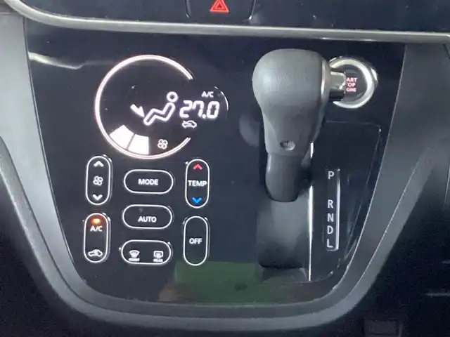 日産 デイズ ルークス ハイウェイスターX 大阪府 2016(平28)年 5.4万km アメジストブラック/シルキーホワイト 純正ナビ・フルセグTV・CD・DVD・/　　Bluetooth・AUX・USB/アラウンドビューモニター/左後パワースライドドア/ステアリングスイッチ/HIDヘッドライト/ETC/フォグランプ/インテリキー2個/後席ロールバイザー/純正ドライブレコーダー/電動格納ウインカーミラー/純正14インチアルミホイール/インテリジェントエマージェンシーブレーキ