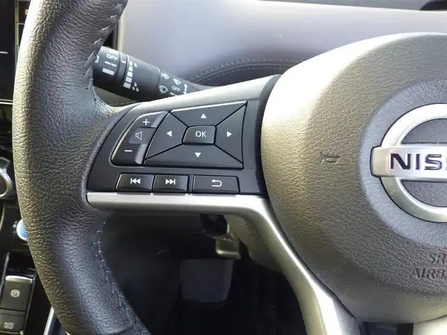 日産 セレナ e－パワー ハイウェイスター V 千葉県 2022(令4)年 3.1万km アズライトブルー エマージェンシーブレーキ/プロパイロット/インテリジェントクルーズコントロール/インテリジェントルームミラー/ハンズフリー両側パワースライドドア/純正SDナビ/地デジTV/【BD/DVD/CD再生機能　Bluetooth接続】/アラウンドビューモニター/フリップダウンモニター/ドライブレコーダー/革巻きステアリング/ステアリングスイッチ/ETC/LEDヘッドライト/フォグライト/ウインカーミラー/コーナーセンサー/純正15インチアルミホイル/サイド/カーテンエアバッグ/インテリジェントキー