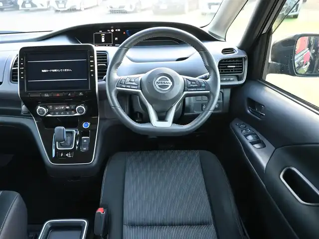 日産 セレナ e－パワー ハイウェイスター V 千葉県 2022(令4)年 3.1万km アズライトブルー エマージェンシーブレーキ/プロパイロット/インテリジェントクルーズコントロール/インテリジェントルームミラー/ハンズフリー両側パワースライドドア/純正SDナビ/地デジTV/【BD/DVD/CD再生機能　Bluetooth接続】/アラウンドビューモニター/フリップダウンモニター/ドライブレコーダー/革巻きステアリング/ステアリングスイッチ/ETC/LEDヘッドライト/フォグライト/ウインカーミラー/コーナーセンサー/純正15インチアルミホイル/サイド/カーテンエアバッグ/インテリジェントキー