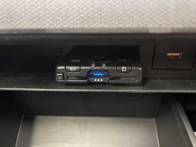 ダイハツ タフト G ターボ クロムベンチャー 愛知県 2022(令4)年 3.6万km フォレストカーキメタリック SDナビ/ガラスルーフ/レーダークルーズコントロール/シートヒーター/バックカメラ/コーナーセンサー/純正アルミホイール/ルーフレール/LEDヘッドライト/オートマチックハイビーム/ドライブレコーダー/ETC/衝突軽減システム/フルセグ/CD DVD/Bluetooth/ステアリングスイッチ/スマートキー/プッシュスタート