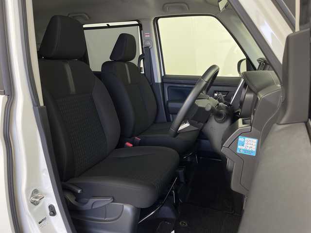 トヨタ ルーミー カスタムG－T 鹿児島県 2021(令3)年 1.4万km パールホワイトⅢ 社外ナビ/（CD・DVD/BT/フルセグ）/両側パワスラ/コーナーセンサー/ACC/オートブレーキホールド/バックカメラ/電動パーキング/コーナーセンサー/リアサンシェード/オートライト/スマートキー/プッシュスタート