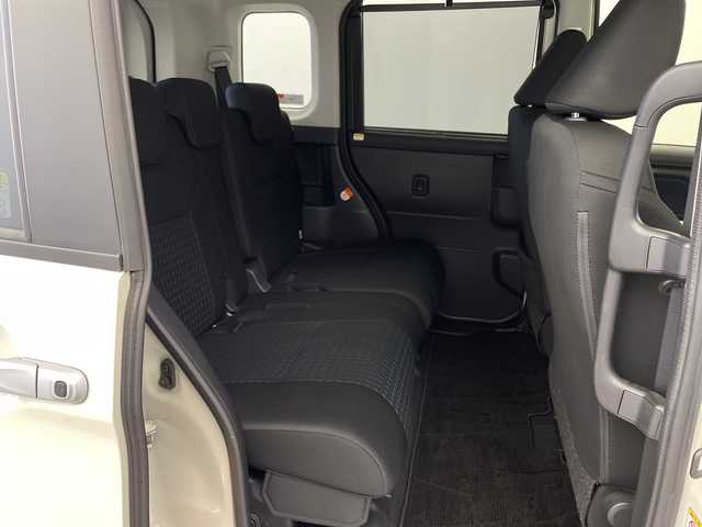 トヨタ ルーミー カスタムG－T 鹿児島県 2021(令3)年 1.4万km パールホワイトⅢ 社外ナビ/（CD・DVD/BT/フルセグ）/両側パワスラ/コーナーセンサー/ACC/オートブレーキホールド/バックカメラ/電動パーキング/コーナーセンサー/リアサンシェード/オートライト/スマートキー/プッシュスタート