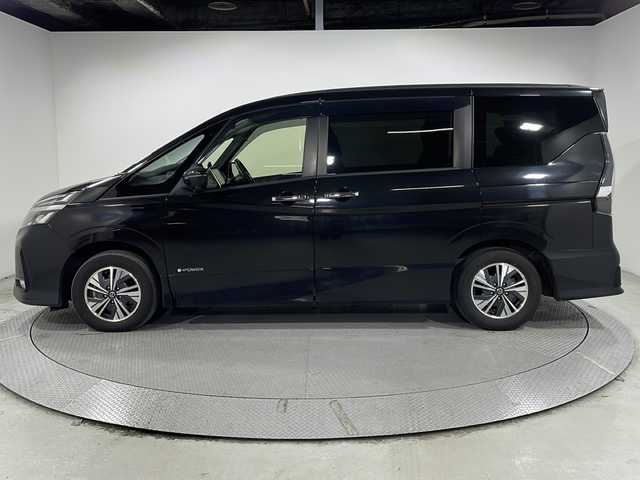 日産 セレナ e－パワー ハイウェイスター V 広島県 2020(令2)年 4.3万km ダイヤモンドブラック 成約済み