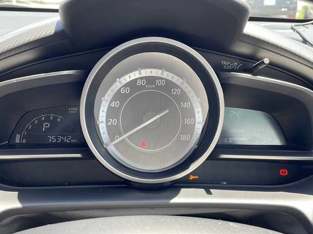 マツダ デミオ 13S 山口県 2015(平27)年 7.6万km ディープクリスタルブルーマイカ 純正HDDナビ/Bluetooth接続/アイドリングストップ/スペアキー有/LEDライト/パワーウィンドウ/パワーステアリング/W+ダブルエアバッグ/衝突被害軽減システム/盗難防止装置/横滑り防止装置/ABS/エアシート/シートヒーター