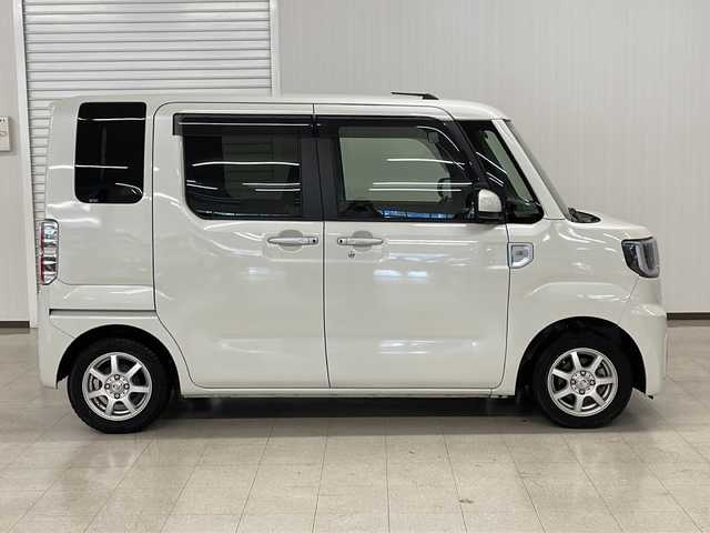 ダイハツ ウェイク G ターボ　レジャーエディション SA Ⅲ 熊本県 2020(令2)年 6.8万km パールホワイトⅢ 純正ＳＤナビ（ＣＤ/ＢＴ/ラジオ/フルセグ）/バックカメラ/ＥＴＣ/両側パワースライドドア/コーナーセンサー/衝突軽減システム/横滑り防止装置/オートライト/オートハイビーム/フォグランプ/ＬＥＤヘッドライト/ステアリングスイッチ/プッシュスタート/スマートキー2本/純正フロアマット/社外13インチＡＷ