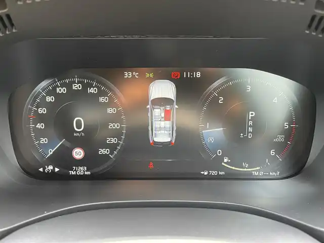 ボルボ ＸＣ６０ D4 AWD インスクリプション 石川県 2018(平30)年 7.2万km 黒 茶革シート/シートベンチレーション/Ｈａｒｍａｎ／Ｋａｒｄｏｎ/衝突軽減Ｂ/ＡＣＣ/ＢＩＬＳ/純正ナビ/ＡｐｐｌｅＣａｒＰｌａｙ/フルセグＴＶ/３６０カメラ/クリアランスソナー/電動リアゲート