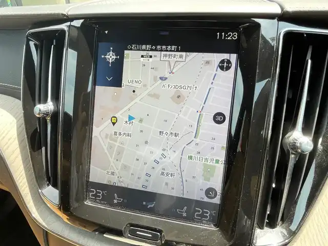 ボルボ ＸＣ６０ D4 AWD インスクリプション 石川県 2018(平30)年 7.2万km 黒 茶革シート/シートベンチレーション/Ｈａｒｍａｎ／Ｋａｒｄｏｎ/衝突軽減Ｂ/ＡＣＣ/ＢＩＬＳ/純正ナビ/ＡｐｐｌｅＣａｒＰｌａｙ/フルセグＴＶ/３６０カメラ/クリアランスソナー/電動リアゲート