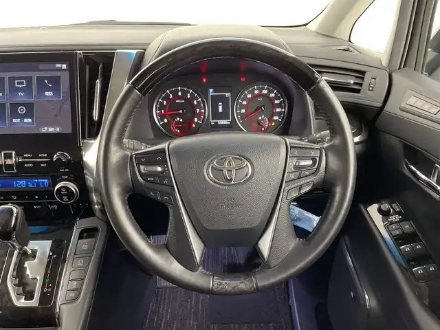 トヨタ アルファード S Cパッケージ 新潟県 2020(令2)年 5.6万km ホワイトパールクリスタルシャイン 禁煙車/ワンオーナー/メーカーOP純正10.5インチT-Connectナビ/　　（T-Connect無料期間終了）/JBLプレミアムサウンドシステム/　USB/Bluetooth/Miracast/フリップダウンモニター/アラウンドビューモニター/デジタルインナーミラー/コーナーセンサー/Wサンルーフ/両側パワースライドドア/パワーバックドア/黒革シート/電動/エア/ヒーター/モデリスタフルエアロ/モデリスターマフラー/スマートキー×2/ETC2.0/LEDヘッドライト/オートライト/オートハイビーム/フォグランプ/衝突被害軽減ブレーキ/レーダークルーズコントロール/新車時保証書/取扱説明書/ナビ取説