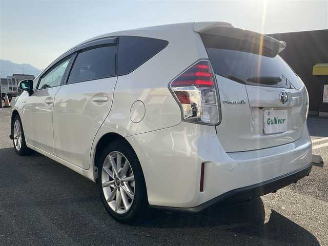 トヨタ プリウス α G ツーリングセレクション 滋賀県 2018(平30)年 6万km ホワイトパールクリスタルシャイン トヨタセーフティセンス/・プリクラッシュセーフティ/・レーンディパーチャーアラート/・オートマチックハイビーム/・レーダークルーズコントロール/パノラマルーフ/純正9インチナビ/Bluetooth、CD、DVD、フルセグテレビ/フロント/バックカメラ/ダブルツィーターシステム/ビルトインETC2.0/純正エンジンスターター/前後ドライブレコーダー/ハーフレザーシート/LEDヘッドライト/LEDフォグランプ/純正17インチアルミホイール/スペアキー有り/取扱説明書/保証書