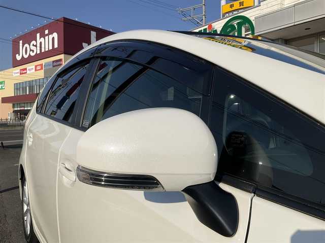 トヨタ プリウス α G ツーリングセレクション 滋賀県 2018(平30)年 6万km ホワイトパールクリスタルシャイン トヨタセーフティセンス/・プリクラッシュセーフティ/・レーンディパーチャーアラート/・オートマチックハイビーム/・レーダークルーズコントロール/パノラマルーフ/純正9インチナビ/Bluetooth、CD、DVD、フルセグテレビ/フロント/バックカメラ/ダブルツィーターシステム/ビルトインETC2.0/純正エンジンスターター/前後ドライブレコーダー/ハーフレザーシート/LEDヘッドライト/LEDフォグランプ/純正17インチアルミホイール/スペアキー有り/取扱説明書/保証書