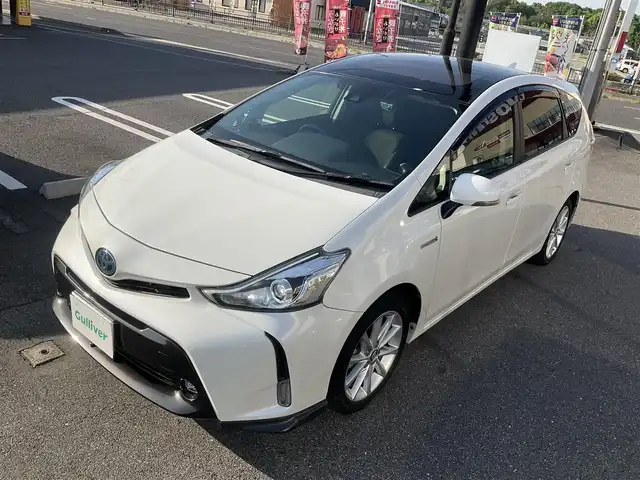 トヨタ プリウス α G ツーリングセレクション 滋賀県 2018(平30)年 6万km ホワイトパールクリスタルシャイン トヨタセーフティセンス/・プリクラッシュセーフティ/・レーンディパーチャーアラート/・オートマチックハイビーム/・レーダークルーズコントロール/パノラマルーフ/純正9インチナビ/Bluetooth、CD、DVD、フルセグテレビ/フロント/バックカメラ/ダブルツィーターシステム/ビルトインETC2.0/純正エンジンスターター/前後ドライブレコーダー/ハーフレザーシート/LEDヘッドライト/LEDフォグランプ/純正17インチアルミホイール/スペアキー有り/取扱説明書/保証書