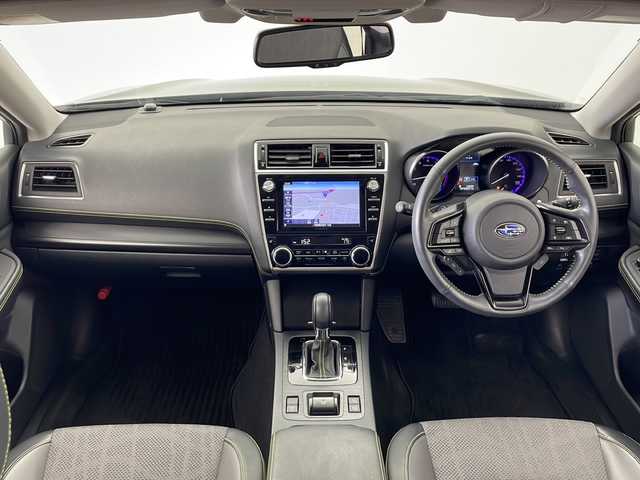 スバル アウトバック X－ブレイク 秋田県 2019(令1)年 7.7万km クリスタルブラックシリカ ４WD/ワンオーナー　/純正ナビ【AM/FM/BT/CD/DVD】　/プッシュスタート /パドルシフト/スマートキー　/スペアキー有り/ＥＴＣ　/前席シートヒーター　/ハーフレザーシート　/パワーバックドア　/前席パワーシート/ＬＥＤヘッドライト　/プッシュスタート　/コーナーセンサー　/横滑り防止装置　/レーンキープアシスト/衝突被害軽減システム/クリアランスソナー /アイドリングストップ/オートライト/オートエアコン /ステアリングヒーター/革巻きステアリング/シートメモリー/クルーズコントロール/自動パーキングブレーキ/バックカメラ/ダウンヒルアシストコントロール/USBポート/ステアリングリモコン/ヒルディセントコントロール/純正フロアマット/電格ミラー/フォグライト /ウィンカーミラー /ルーフレール/純正AW/オートビークルホールド