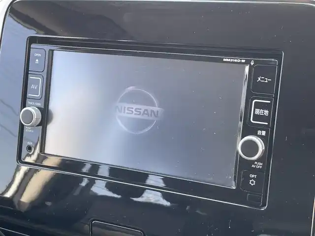 日産 セレナ ハイウェイスター 茨城県 2016(平28)年 3.6万km ブリリアントホワイトパール 純正ナビ/【ラジオ・ＣＤ・ＤＶＤ・ＳＤ・ＴＶ・ＢＴ・ＵＳＢ・iPod・ウォークマン・AUX】/Bカメラ/ETC/クルコン/前方ドラレコ/アイドリングストップ/両側パワスラ/オートライト/ヘッドライトレベライザー/純正フロアマット/純正アルミホイール/電格ミラー/ウインカーミラー/横滑り防止装置/レーンキープアシスト/衝突被害軽減システム
