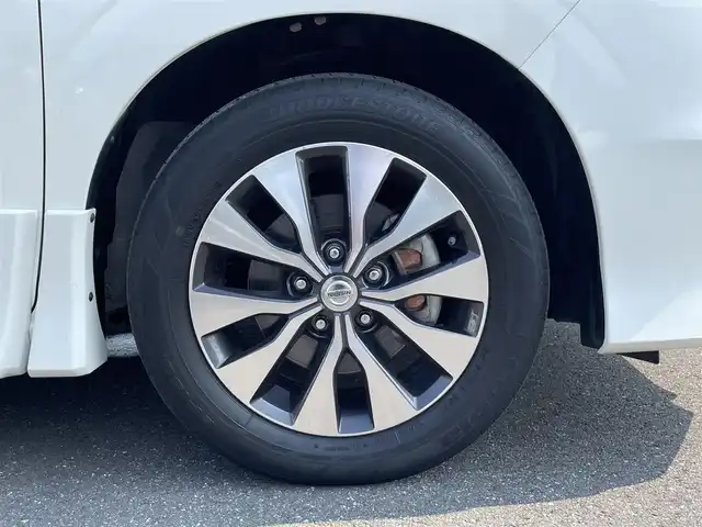 日産 セレナ ハイウェイスター 茨城県 2016(平28)年 3.6万km ブリリアントホワイトパール 純正ナビ/【ラジオ・ＣＤ・ＤＶＤ・ＳＤ・ＴＶ・ＢＴ・ＵＳＢ・iPod・ウォークマン・AUX】/Bカメラ/ETC/クルコン/前方ドラレコ/アイドリングストップ/両側パワスラ/オートライト/ヘッドライトレベライザー/純正フロアマット/純正アルミホイール/電格ミラー/ウインカーミラー/横滑り防止装置/レーンキープアシスト/衝突被害軽減システム