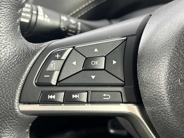 日産 セレナ ハイウェイスター 佐賀県 2016(平28)年 3.6万km ブリリアントホワイトパール 純正ナビ/ラジオ/ＣＤ/ＤＶＤ/ＳＤ/フルセグＴＶ/ＢＴ/ＵＳＢ/iPod/AUX/Bカメラ/ETC/クルコン/前方ドラレコ/アイドリングストップ/両側パワスラ/オートライト/ヘッドライトレベライザー/純正フロアマット/純正アルミホイール/電格ミラー/ウインカーミラー/横滑り防止装置/レーンキープアシスト/衝突被害軽減システム