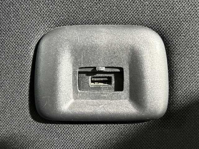 日産 セレナ ハイウェイスター 佐賀県 2016(平28)年 3.6万km ブリリアントホワイトパール 純正ナビ/ラジオ/ＣＤ/ＤＶＤ/ＳＤ/フルセグＴＶ/ＢＴ/ＵＳＢ/iPod/AUX/Bカメラ/ETC/クルコン/前方ドラレコ/アイドリングストップ/両側パワスラ/オートライト/ヘッドライトレベライザー/純正フロアマット/純正アルミホイール/電格ミラー/ウインカーミラー/横滑り防止装置/レーンキープアシスト/衝突被害軽減システム