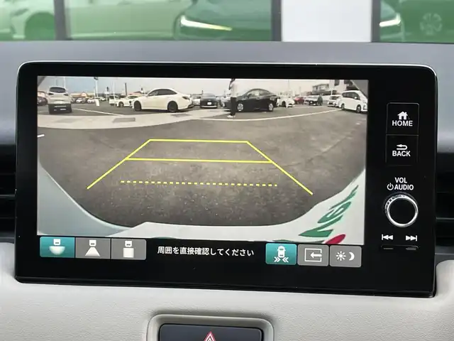 ホンダ ヴェゼル ハイブリッド e:HEV PLaY 香川県 2022(令4)年 4.8万km プレミアムサンライトホワイトパール 登録時走行距離；47590km/ホンダセンシング　/ホンダディスプレイナビ　/ＥＴＣ２．０　/前後ドラレコ　/ブラインドスポットモニター　/パノラマルーフ　/ワイヤレス充電器　/シートヒーター　/純正フロアマット　/ＬＥＤヘッドライト　/純正ＡＷ/横滑り防止/コーナーセンサー/保証書/取説