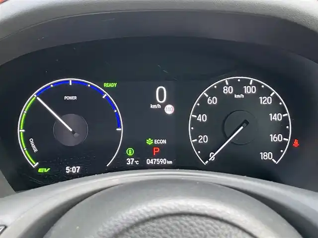 ホンダ ヴェゼル ハイブリッド e:HEV PLaY 香川県 2022(令4)年 4.8万km プレミアムサンライトホワイトパール 登録時走行距離；47590km/ホンダセンシング　/ホンダディスプレイナビ　/ＥＴＣ２．０　/前後ドラレコ　/ブラインドスポットモニター　/パノラマルーフ　/ワイヤレス充電器　/シートヒーター　/純正フロアマット　/ＬＥＤヘッドライト　/純正ＡＷ/横滑り防止/コーナーセンサー/保証書/取説