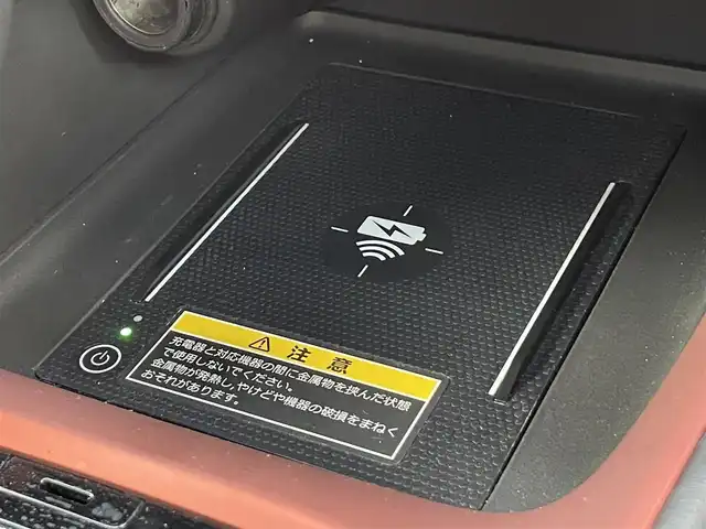 ホンダ ヴェゼル ハイブリッド e:HEV PLaY 香川県 2022(令4)年 4.8万km プレミアムサンライトホワイトパール 登録時走行距離；47590km/ホンダセンシング　/ホンダディスプレイナビ　/ＥＴＣ２．０　/前後ドラレコ　/ブラインドスポットモニター　/パノラマルーフ　/ワイヤレス充電器　/シートヒーター　/純正フロアマット　/ＬＥＤヘッドライト　/純正ＡＷ/横滑り防止/コーナーセンサー/保証書/取説