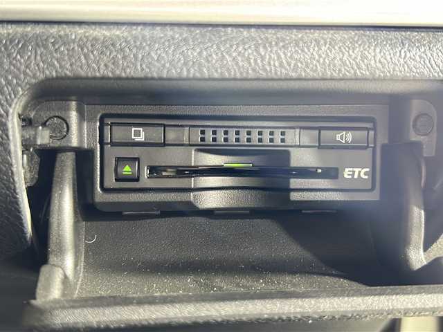 トヨタ クラウン ハイブリッド ロイヤルサルーン 島根県 2013(平25)年 6.5万km プレシャスシルバー 登録時走行距離64834km/純正HDDナビ/・HDD・フルセグTV/・Bluetooth/USB/バックカメラ/ETC/クルーズコントロール/純正フロアマット/純正１6インチAW/オートライト/HIDヘッドライト/コーナーセンサー後のみ/フォグランプ/スマートキー/スペアキー/アイドリングストップ/プッシュスタート/Bluetooth