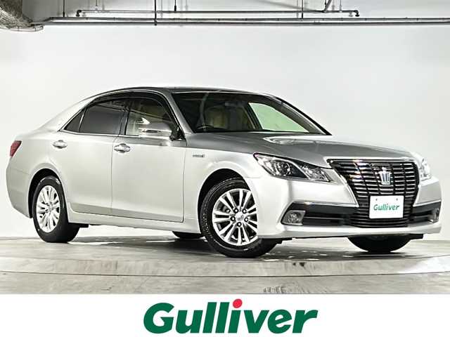 トヨタ クラウン ハイブリッド ロイヤルサルーン 島根県 2013(平25)年 6.5万km プレシャスシルバー 登録時走行距離64834km/純正HDDナビ/・HDD・フルセグTV/・Bluetooth/USB/バックカメラ/ETC/クルーズコントロール/純正フロアマット/純正１6インチAW/オートライト/HIDヘッドライト/コーナーセンサー後のみ/フォグランプ/スマートキー/スペアキー/アイドリングストップ/プッシュスタート/Bluetooth